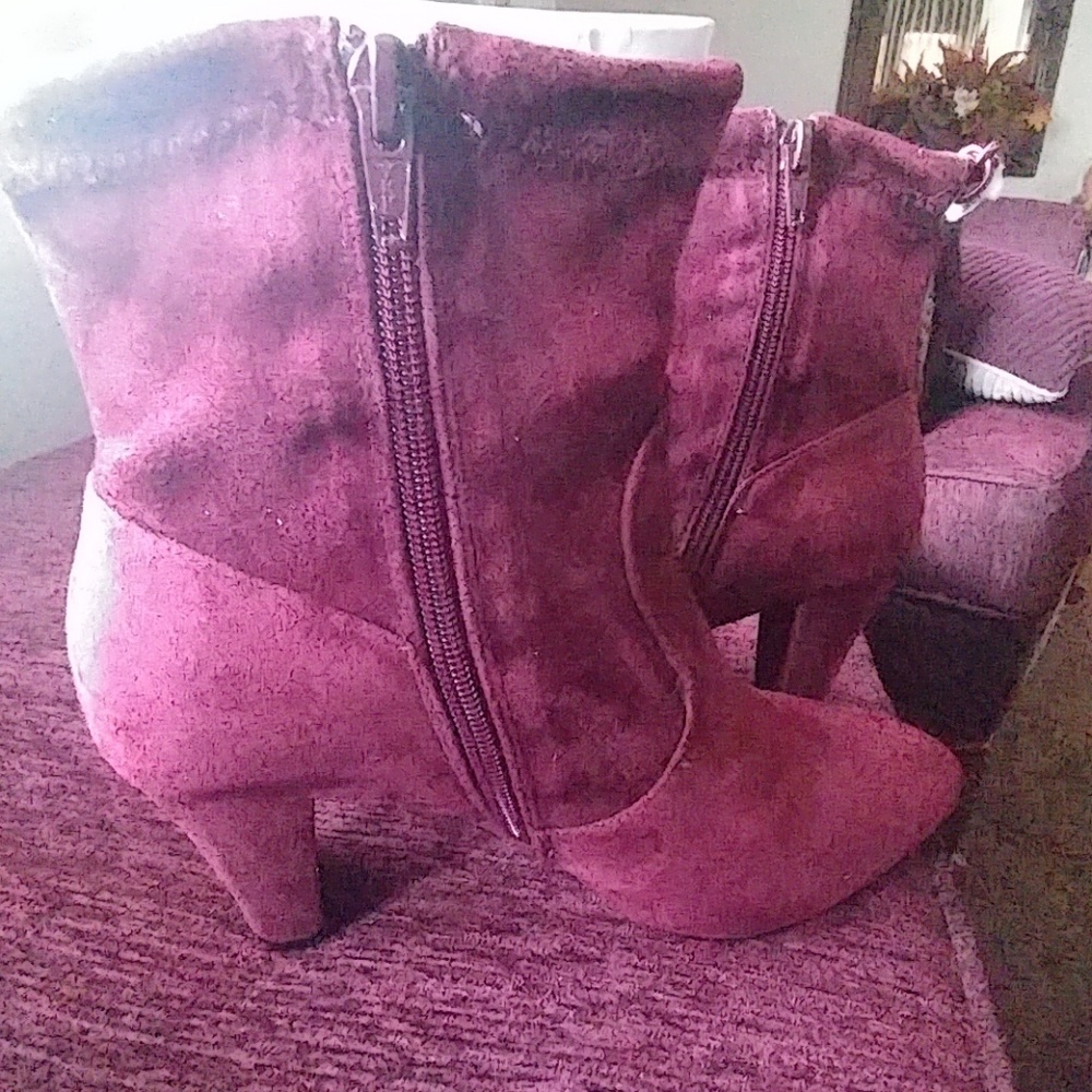Booties - Picture 4 of 8